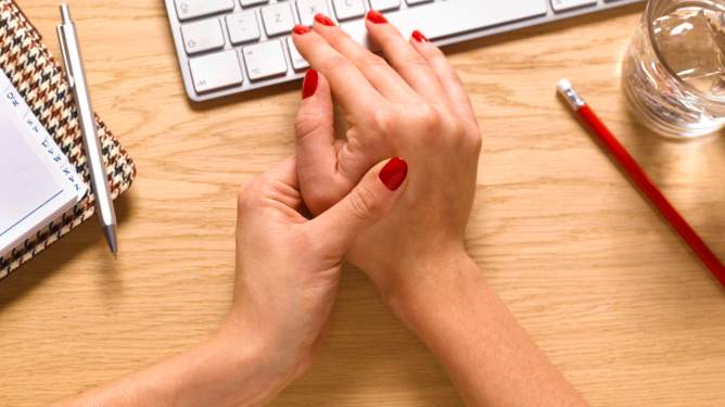 Computer keyboard and repetitive strain injury